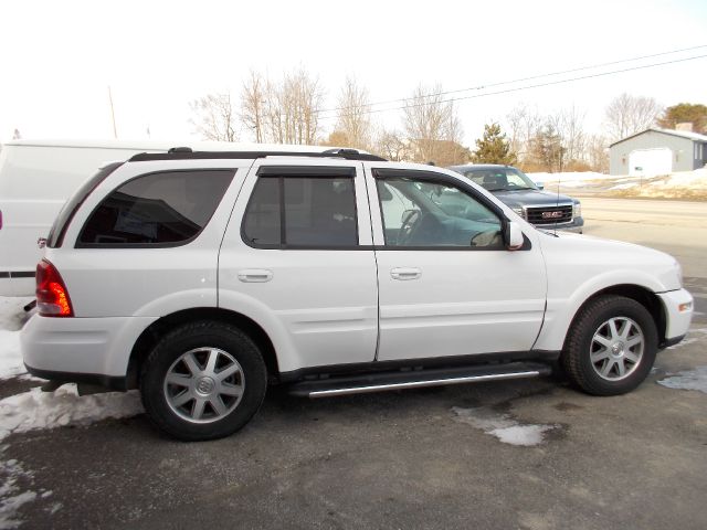 2005 Buick Rainier