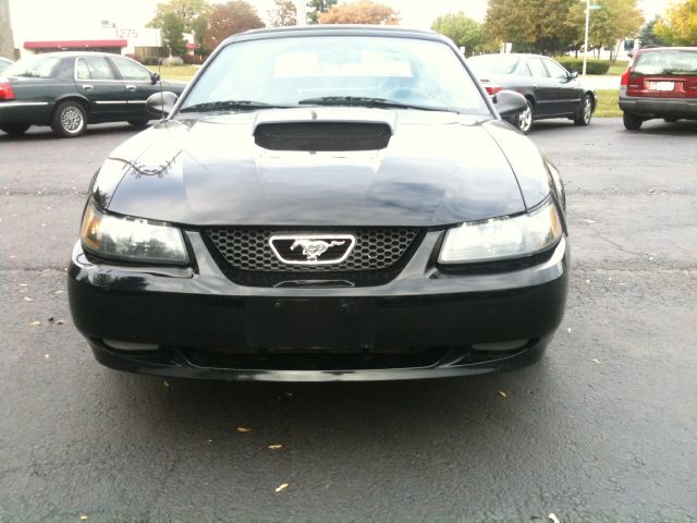 2004 Ford Mustang