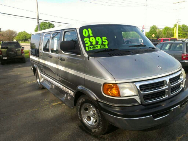 2001 Dodge Ram Van