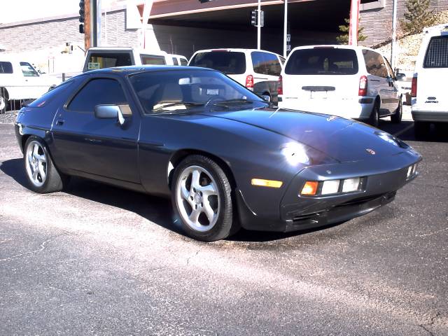 Used Porsche 928 1982