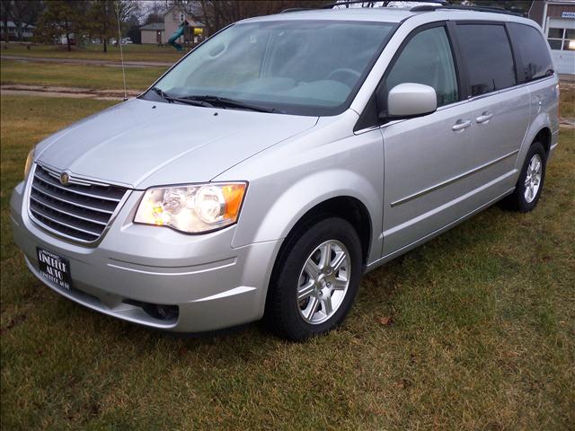2009 Chrysler Town and Country for sale