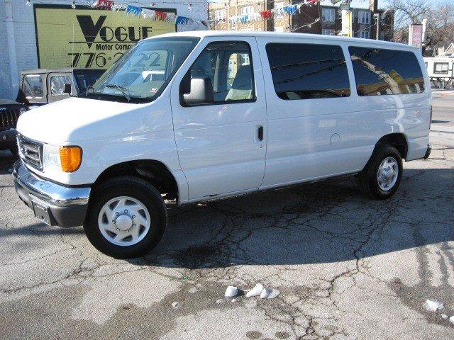 2004 Ford Econoline Wagon