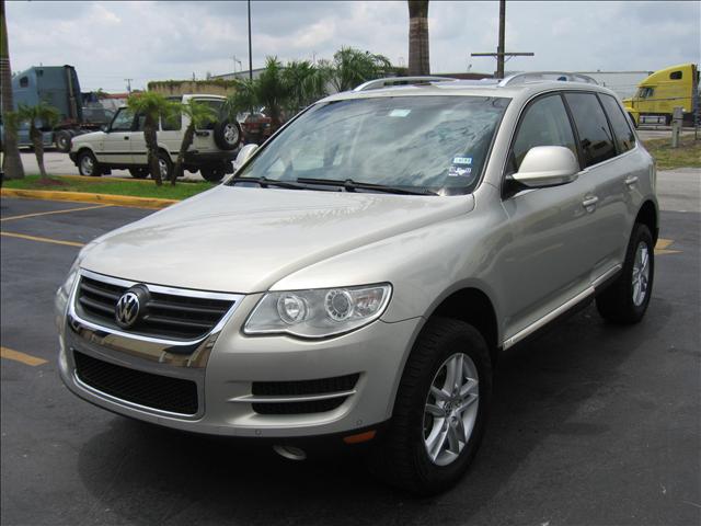 2010 Volkswagen Touareg 2 for sale