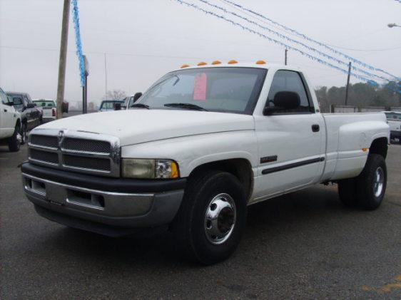 Dodge D350. 2001 Dodge Ram Pickup for sale