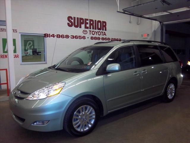 Tothego - 2010 Toyota Sienna_1