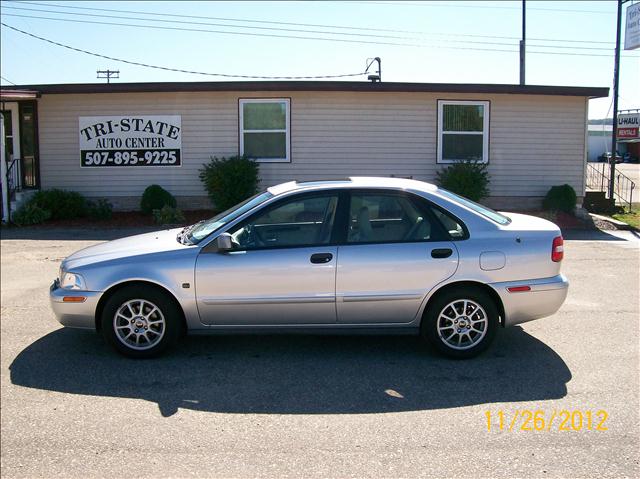 2004 Volvo S40