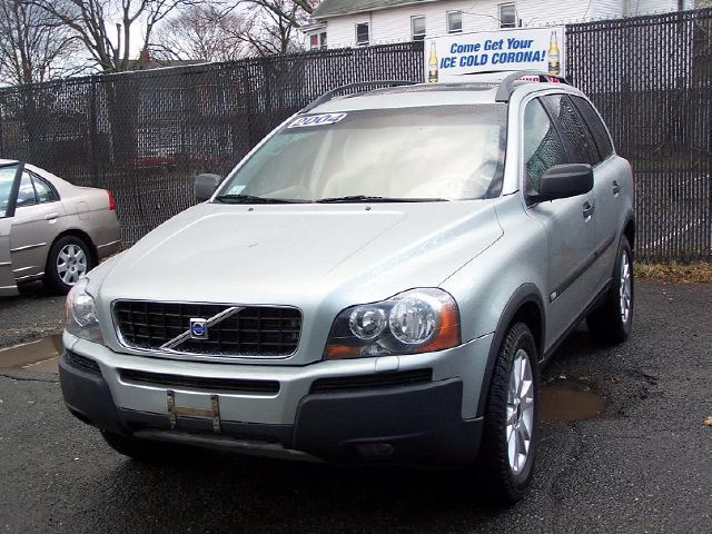 2004 Volvo XC90