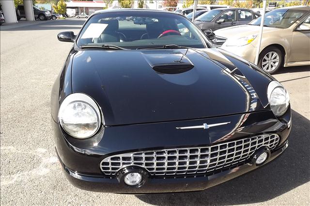2002 Ford Thunderbird