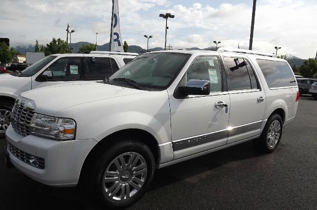 2013 Lincoln Navigator L
