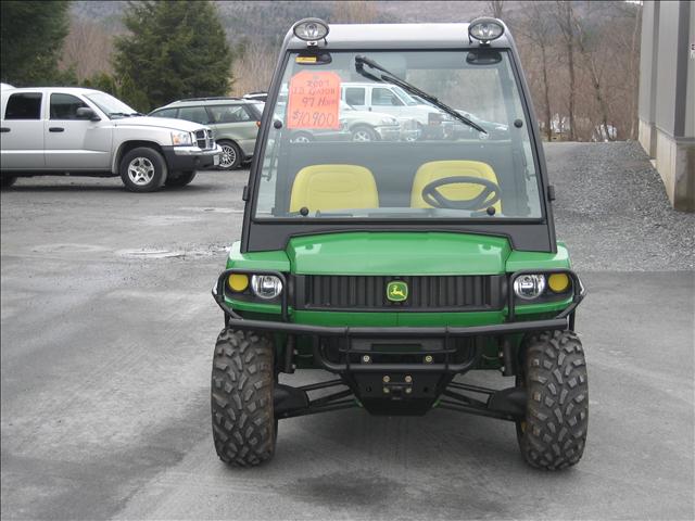2007 JOHN DEERE GATOR -w/100 Hours for sale