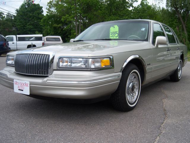 1997 Lincoln Town Car for sale