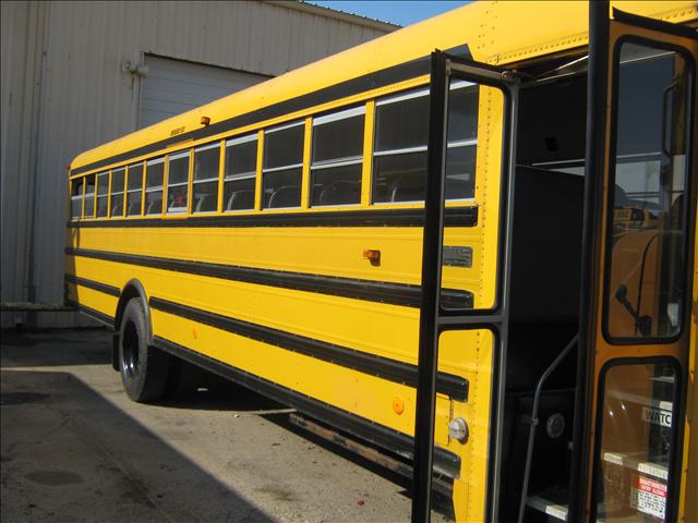 2000 INTERNATIONAL AMTRAM for sale