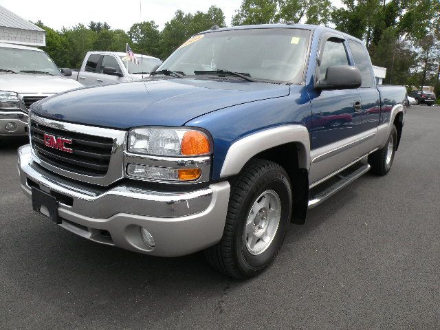 2004 GMC SIERRA 1500 SLE, brillant ...