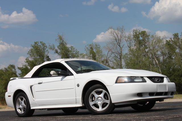 2004 Ford Mustang