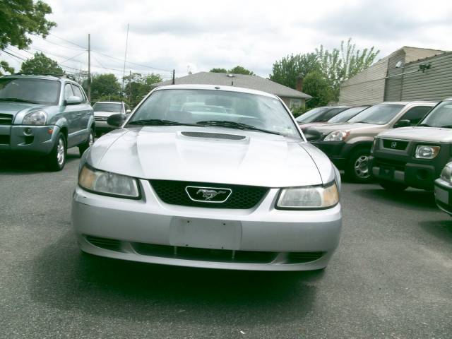 2000 Ford Mustang for sale