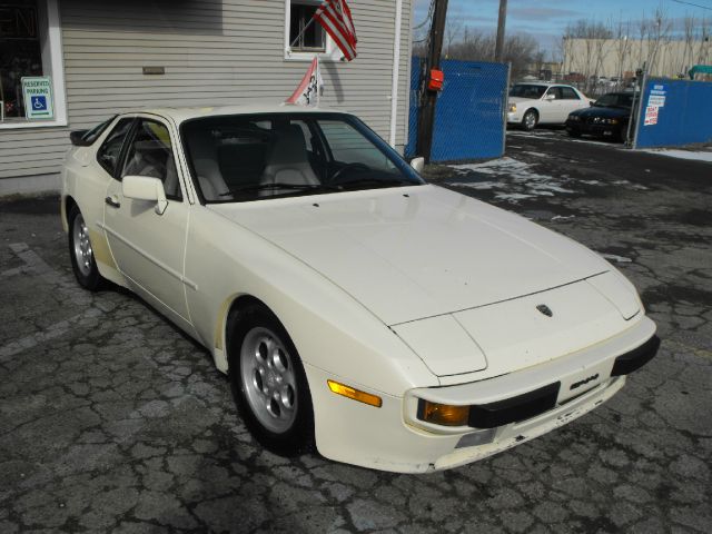 Tothego - 1986 Porsche 944_1
