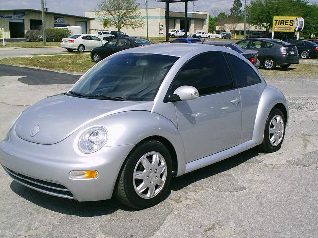 2004 Volkswagen New Beetle