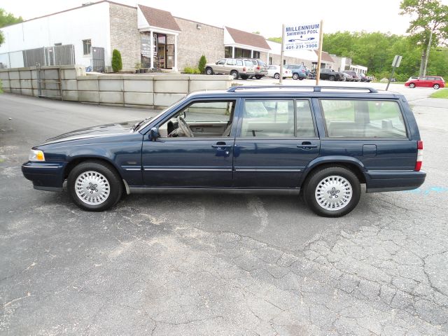 1998 Volvo V90 for sale