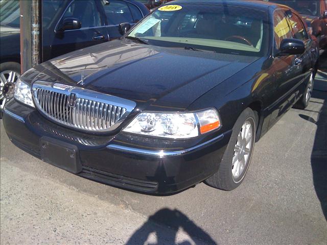 2008 Lincoln Town Car for sale