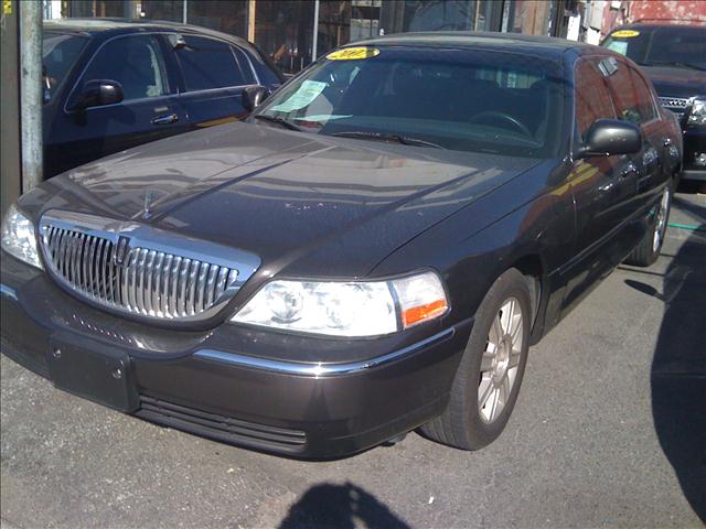 2007 Lincoln Town Car for sale