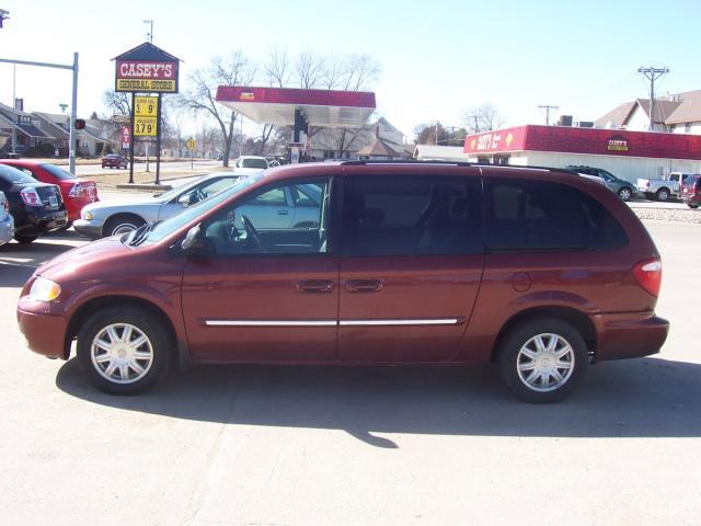 2007 Chrysler Town & Country for sale