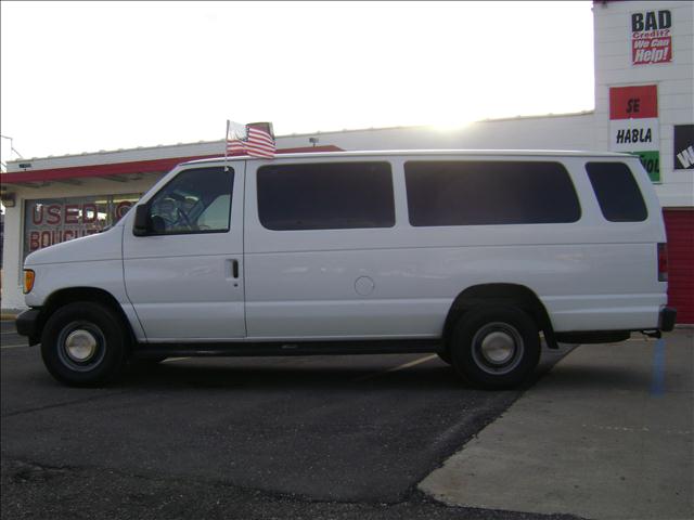 2003 Ford Econoline Wagon for sale