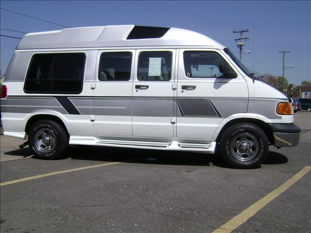 2000 Dodge Ram Van for sale