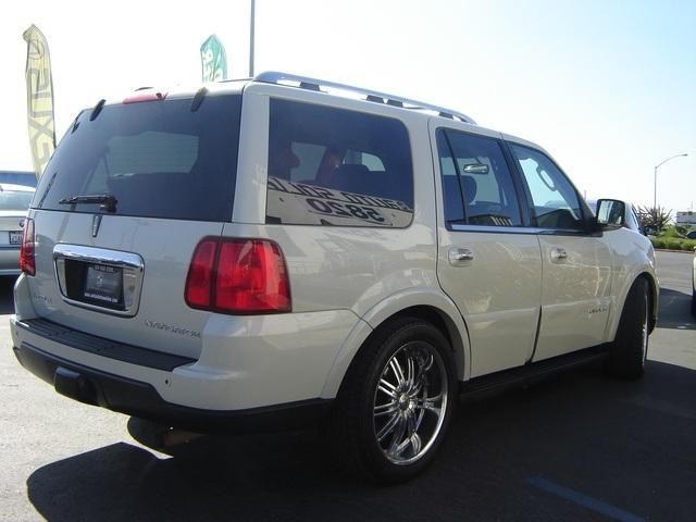 Tothego - 2006 Lincoln Navigator_1