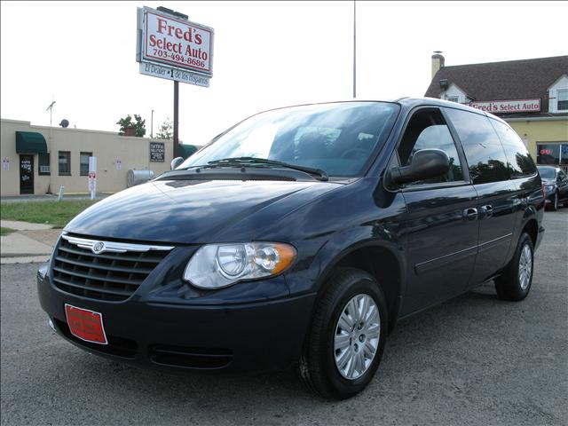 2006 Chrysler Town and Country for sale
