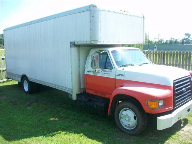 1995 FORD F-700 for sale
