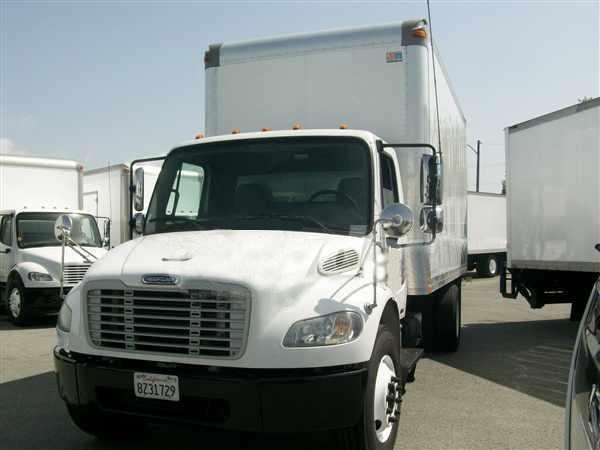 2005 freightliner m-2 m-2 18 ft box truck for sale