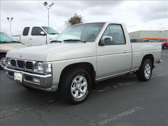 1997 Nissan Pickup for sale