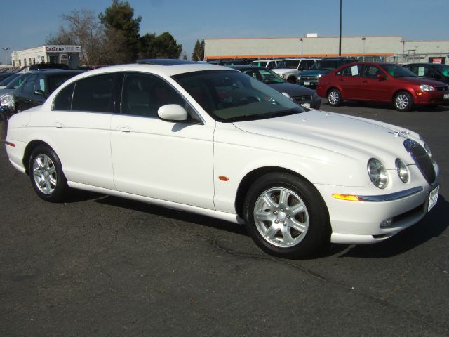 Tothego - 2003 Jaguar S-Type_1