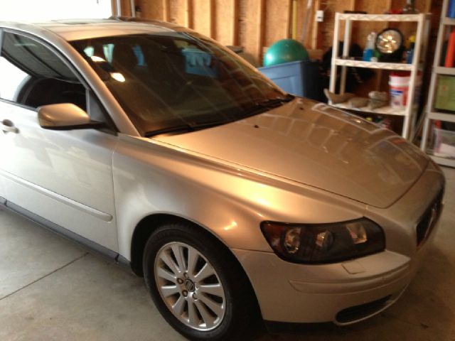 2005 Volvo S40