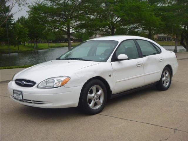 2001 Ford Taurus