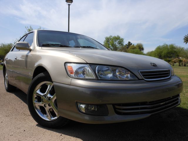 2000 Lexus ES 300