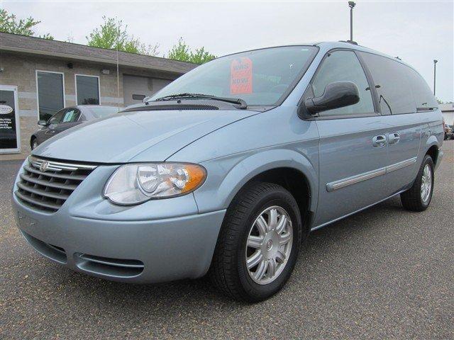 2005 Chrysler Town & Country for sale