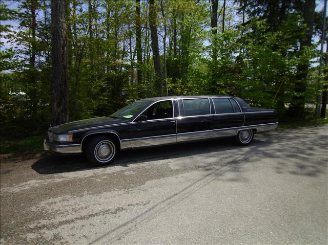 1995 Cadillac Fleetwood for sale