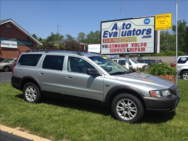 2004 Volvo XC70 for sale