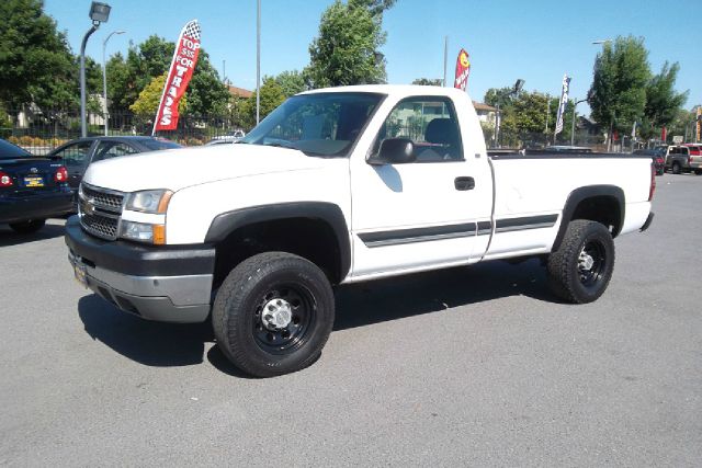 2005 CHEVROLET SILVERADO 2500 WORK TRUCK LONG BED 2WD white -this is truly a clean and original tr