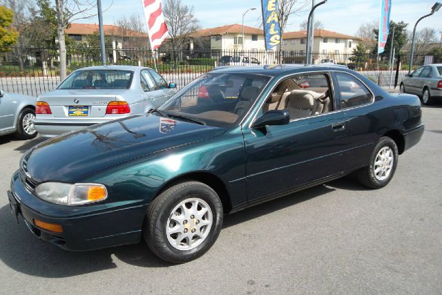 1995 TOYOTA CAMRY LE COUPE green -this is truly a clean and original vehicle with a clean title an