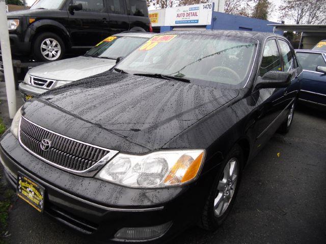 2000 TOYOTA AVALON XLS black 148162 miles VIN 4T1BF28B8YU054400 