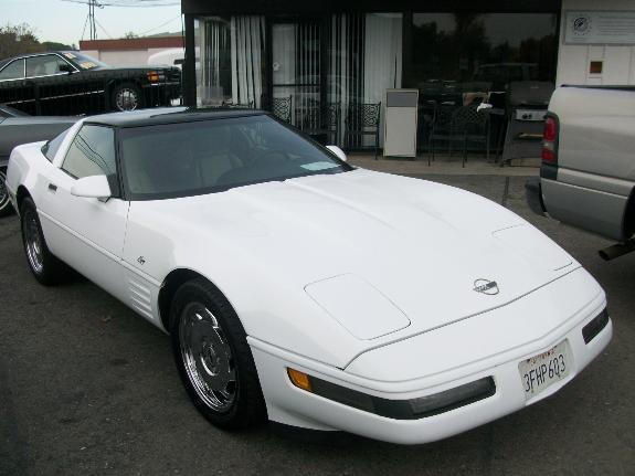 1993 CHEVROLET CORVETTE white 2 door automatic transmission front wheel drive air conditioning