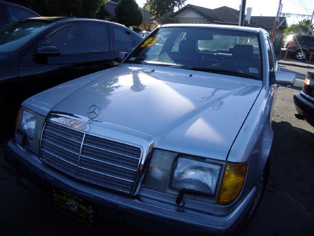 1993 MERCEDES-BENZ 300 300E silver 123179 miles VIN WDBEA32E2PB865708 