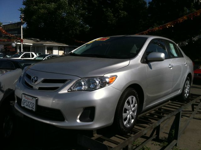 2011 TOYOTA COROLLA LE 4-SPEED AT silver abs brakesair conditioningamfm radioanti-brake system