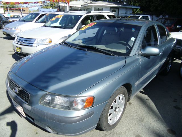2002 VOLVO S60 green 4 doorair conditioningalloy wheelsamfm radioantilock brakesautomatic tr