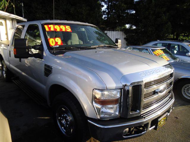 2009 FORD F250 XLT silver super duty crew cab 2wd 4 door 2 wheel drive automatic transmission