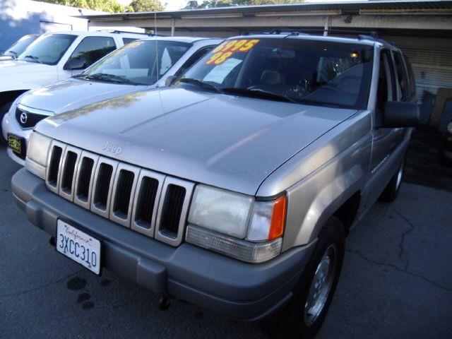 1997 JEEP GRAND CHEROKEE TSI gray 131852 miles VIN 1J4GZ58Y6VC746139 