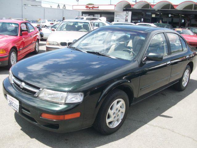1997 NISSAN MAXIMA SE dark green 4 door automatic transmission front wheel drive alloy wheels 