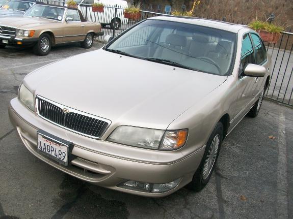 1998 INFINITI I30 BASE gold 198000 miles VIN JNKCA21A3WT614219 